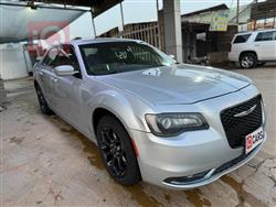 کرایسلەر 300